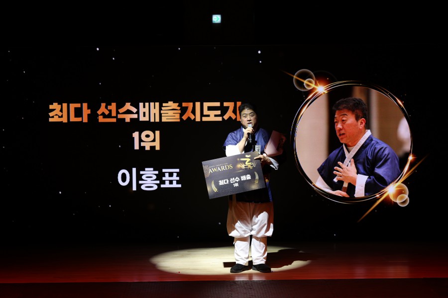 41e53b78b0110093bb37beb5fe49836b_1765170