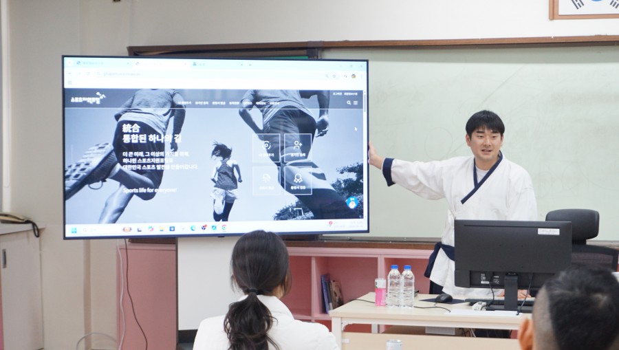 8c5f9bb9818caada3f294ee69145bce3_1768288